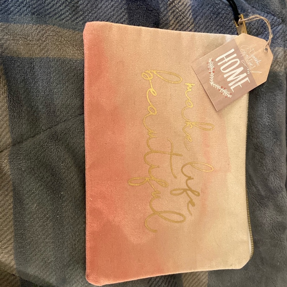 NWT canvas cosmetic bag with quote